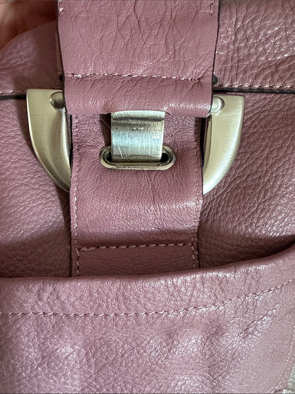 B Makowsky Dusty Rose Leather Crossbody Bag with Keyring Charm - Picture 14 of 16